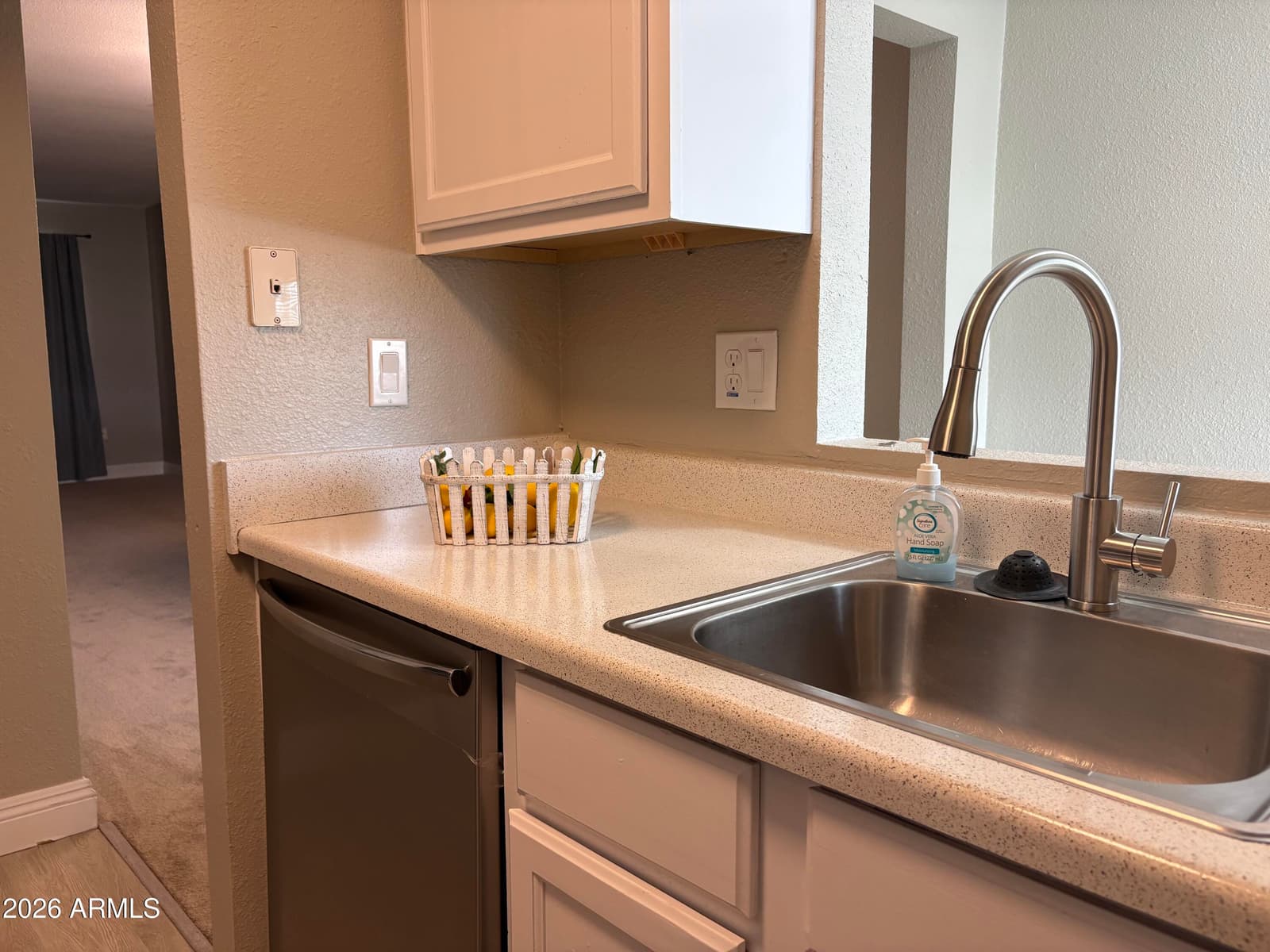 461 W Holmes Avenue 211, Mesa, AZ 85210 — photo 4 of 19