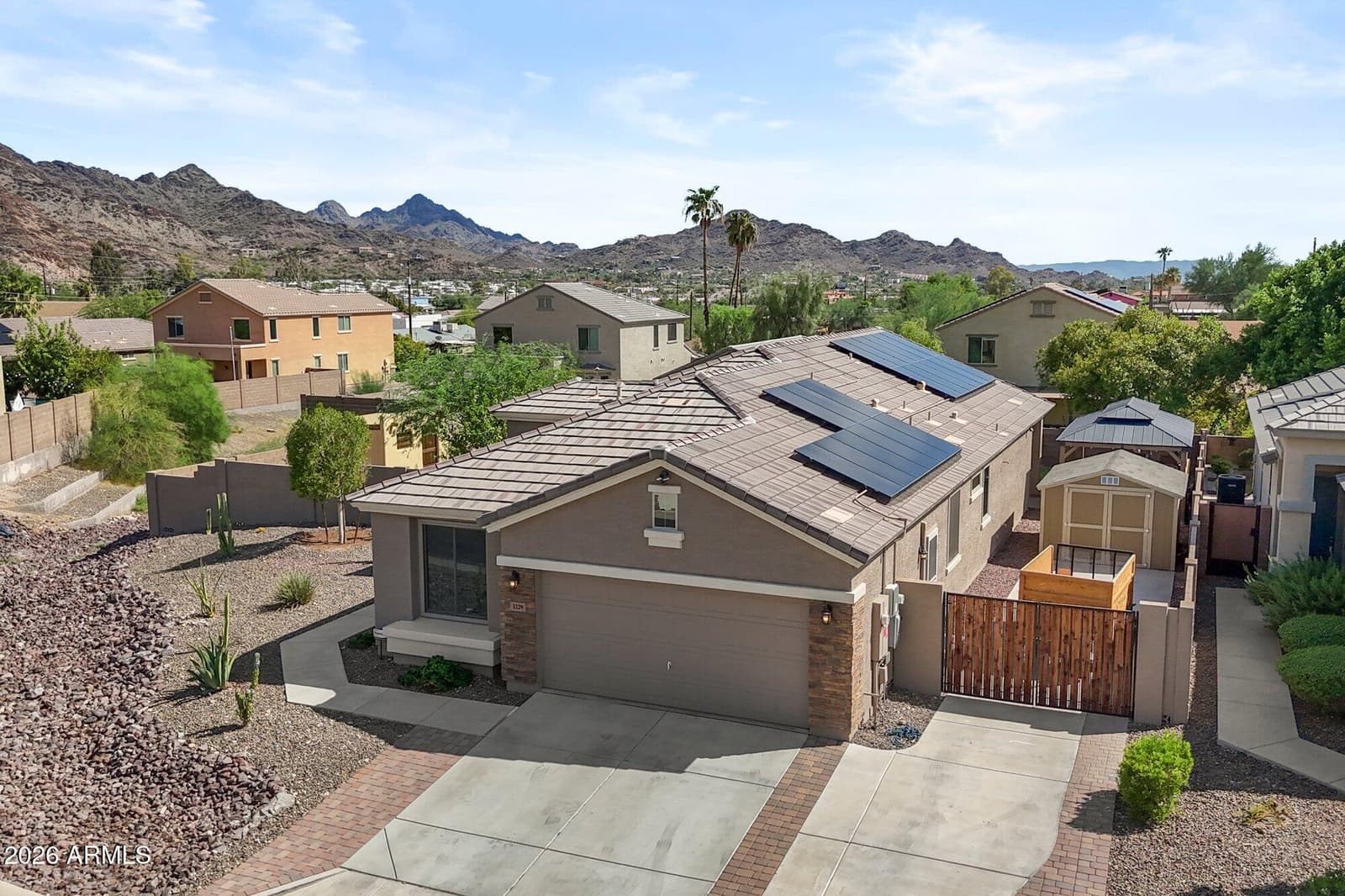 1229 E Shangri La Road, Phoenix, AZ 85020 — photo 1 of 58
