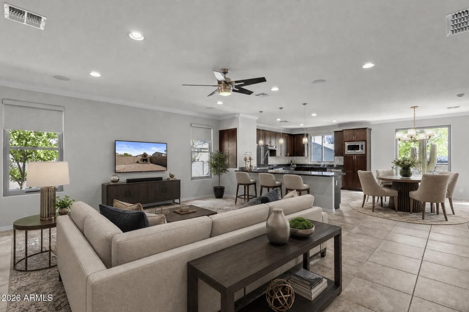 1229 E Shangri La Road, Phoenix, AZ 85020 — photo 3 of 58