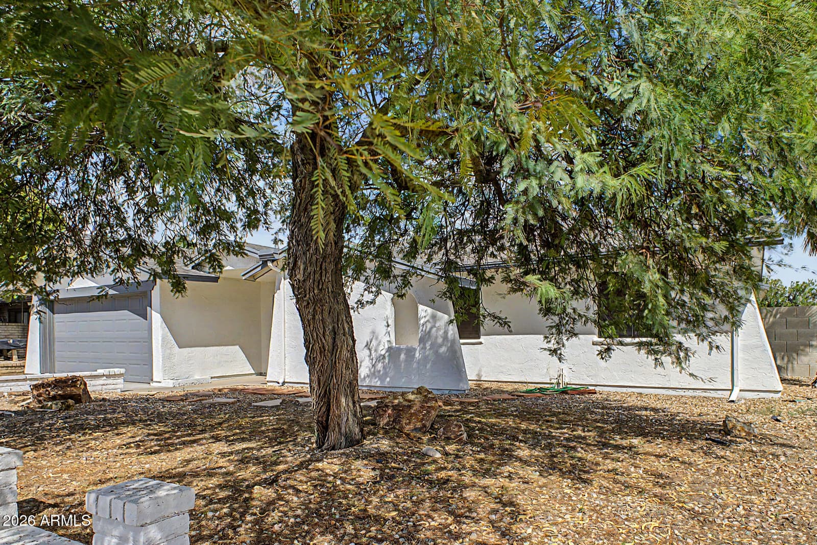 15243 N 52nd Drive, Glendale, AZ 85306 — photo 5 of 35
