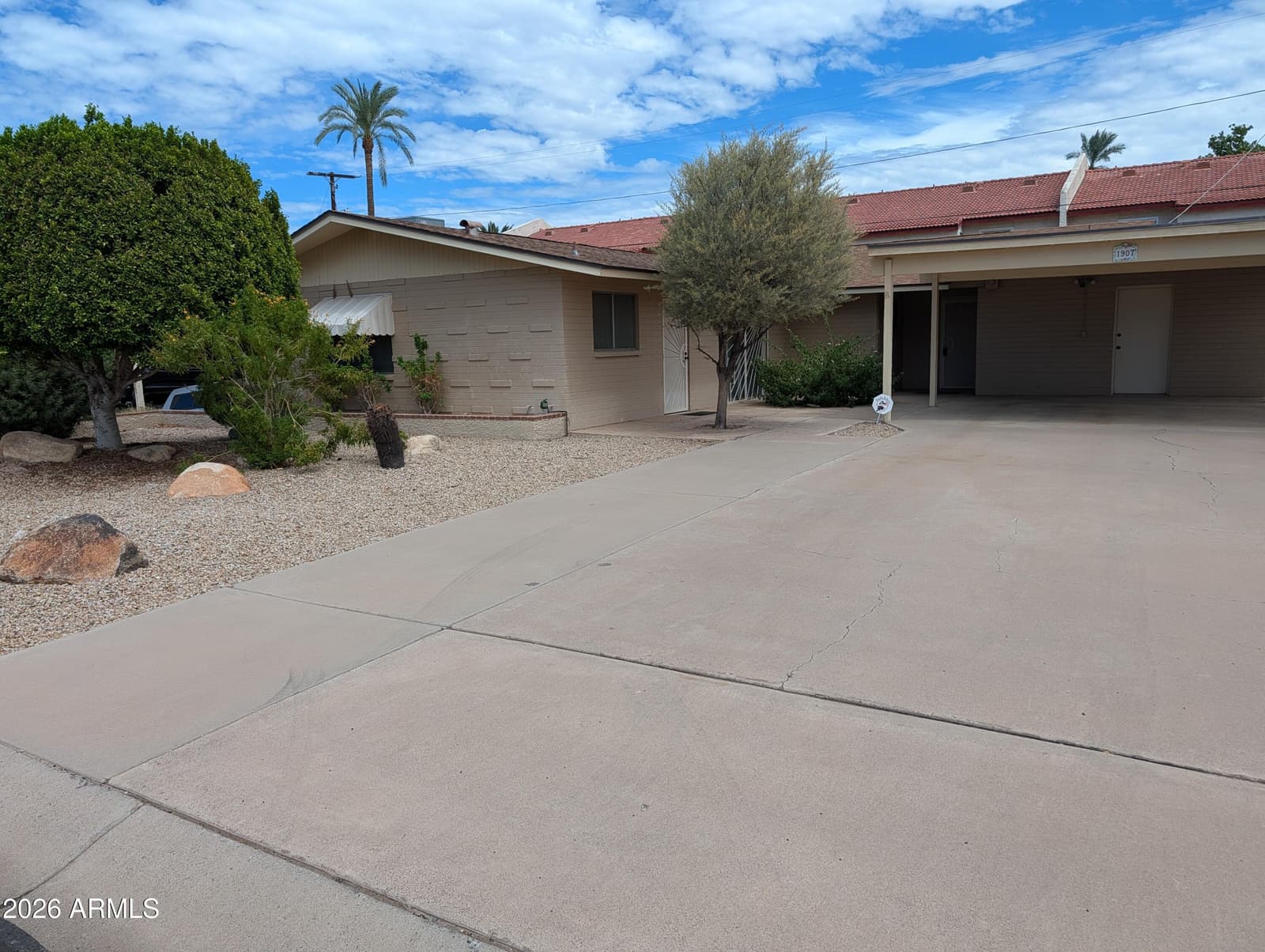 1907 N 42nd Street, Phoenix, AZ 85008 — photo 2 of 39