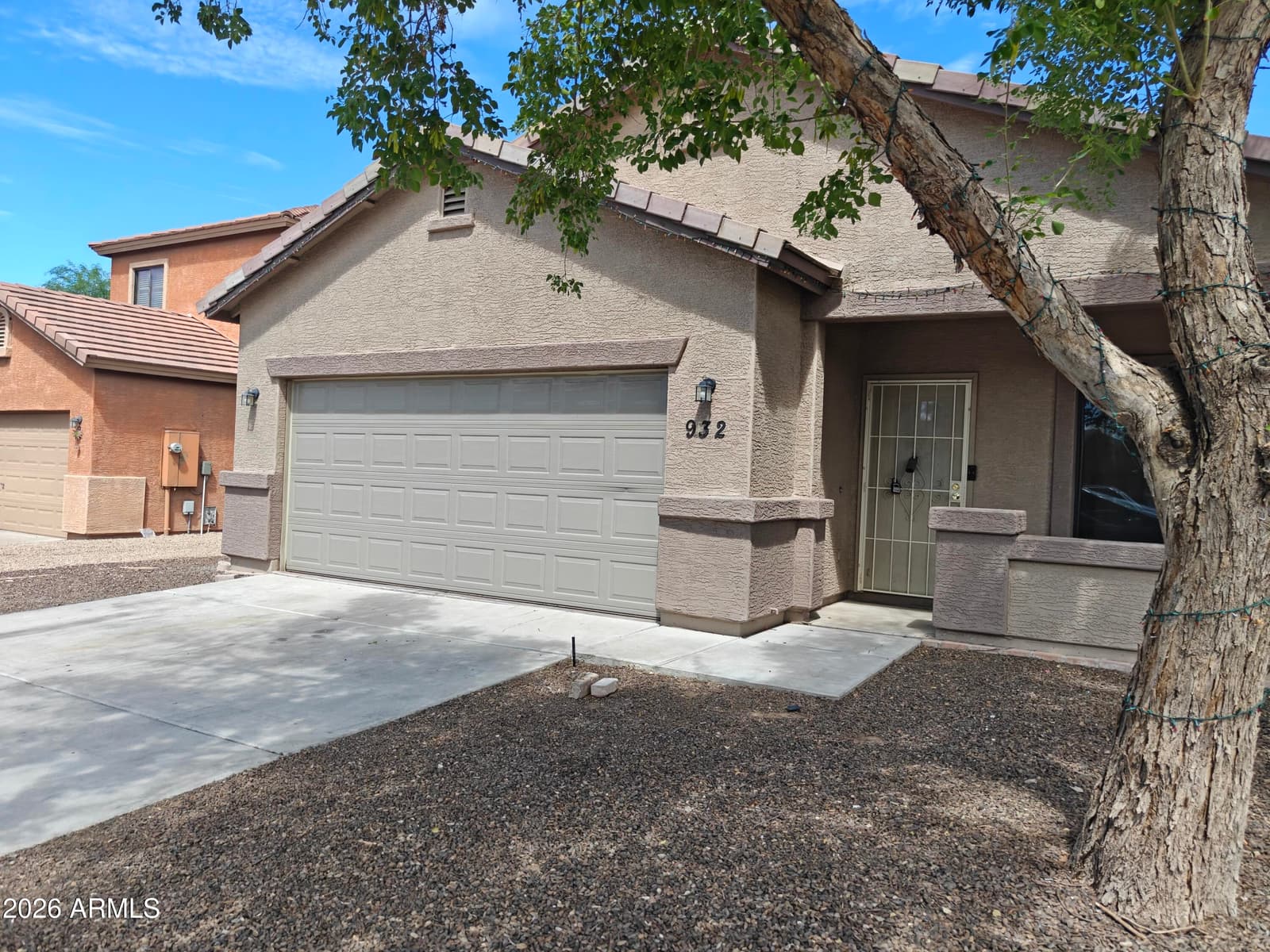 932 W Carter Road, Phoenix, AZ 85041 — photo 3 of 33