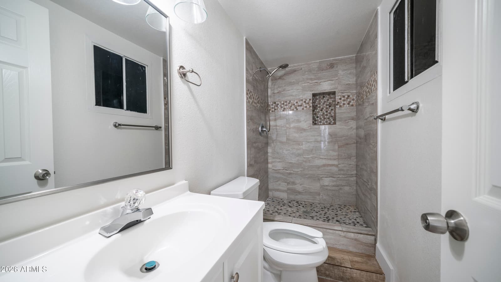 1834 N 63rd Avenue, Phoenix, AZ 85035 — photo 14 of 31