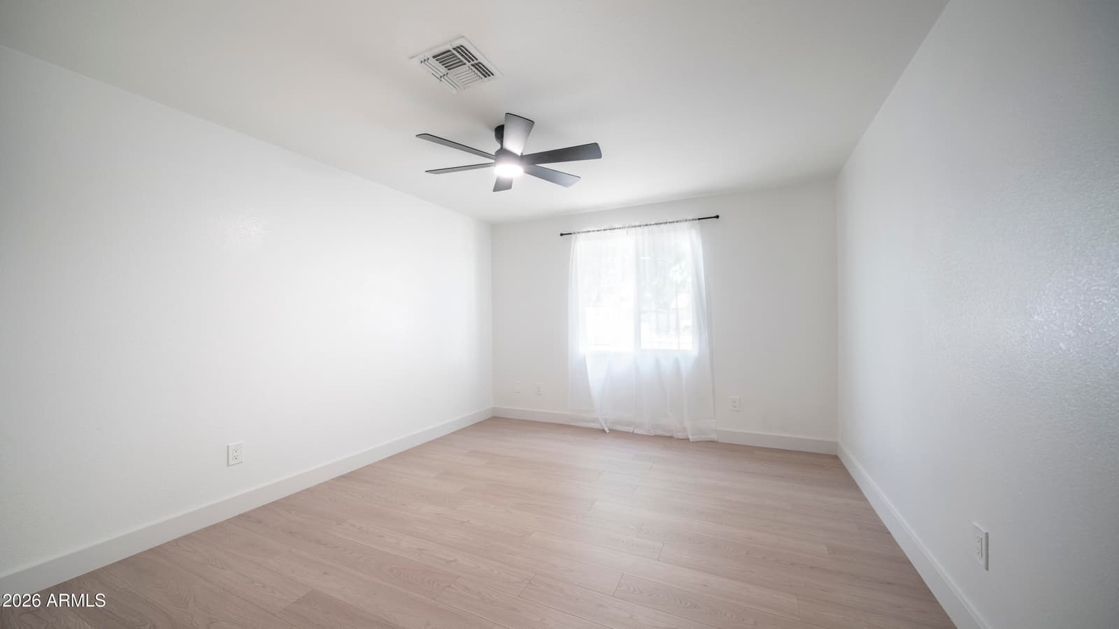 1834 N 63rd Avenue, Phoenix, AZ 85035 — photo 15 of 31