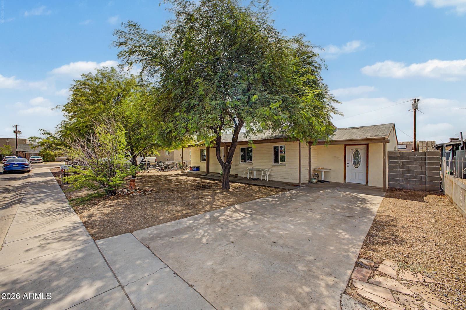 1808 S 18th Avenue, Phoenix, AZ 85007 — photo 3 of 30