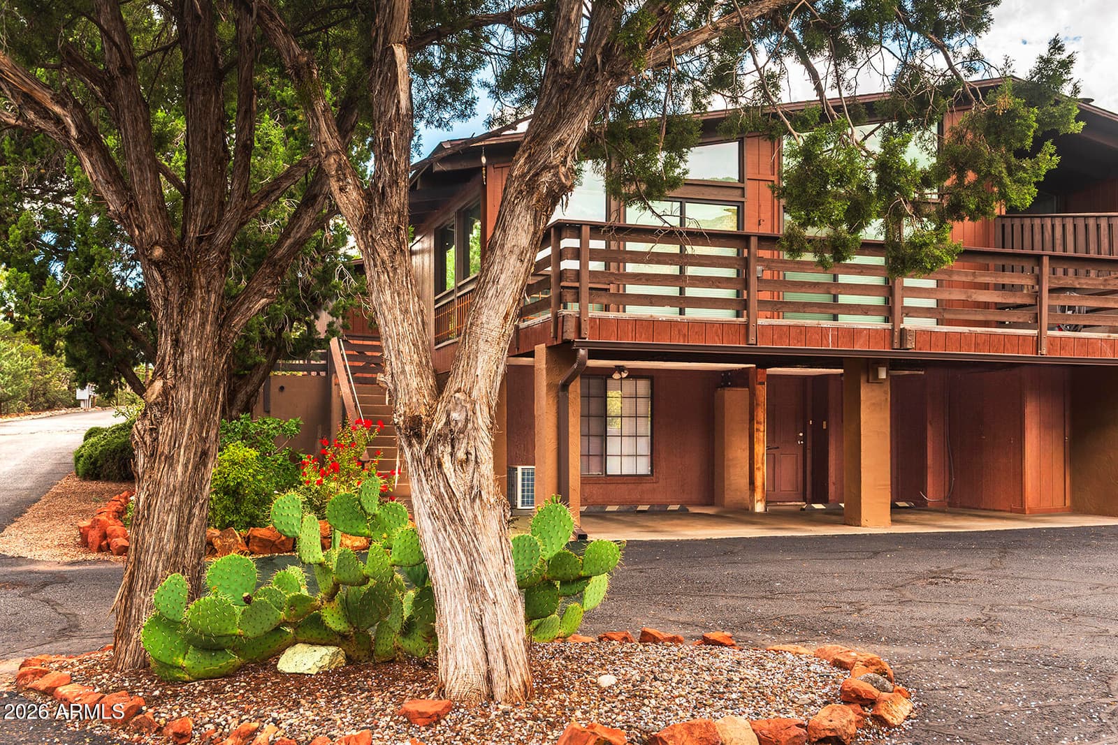 10 Calle Del Medio, Sedona, AZ 86336 — photo 5 of 43