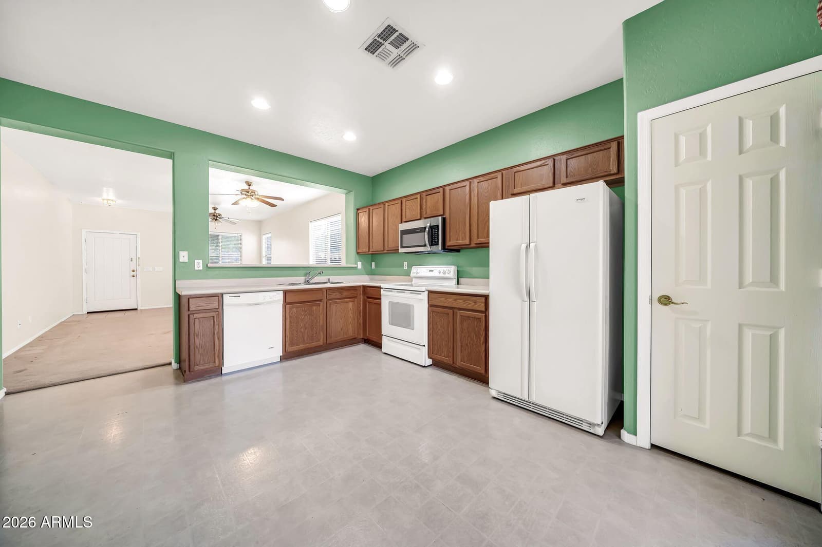 2312 W Alta Vista Road, Phoenix, AZ 85041 — photo 10 of 36