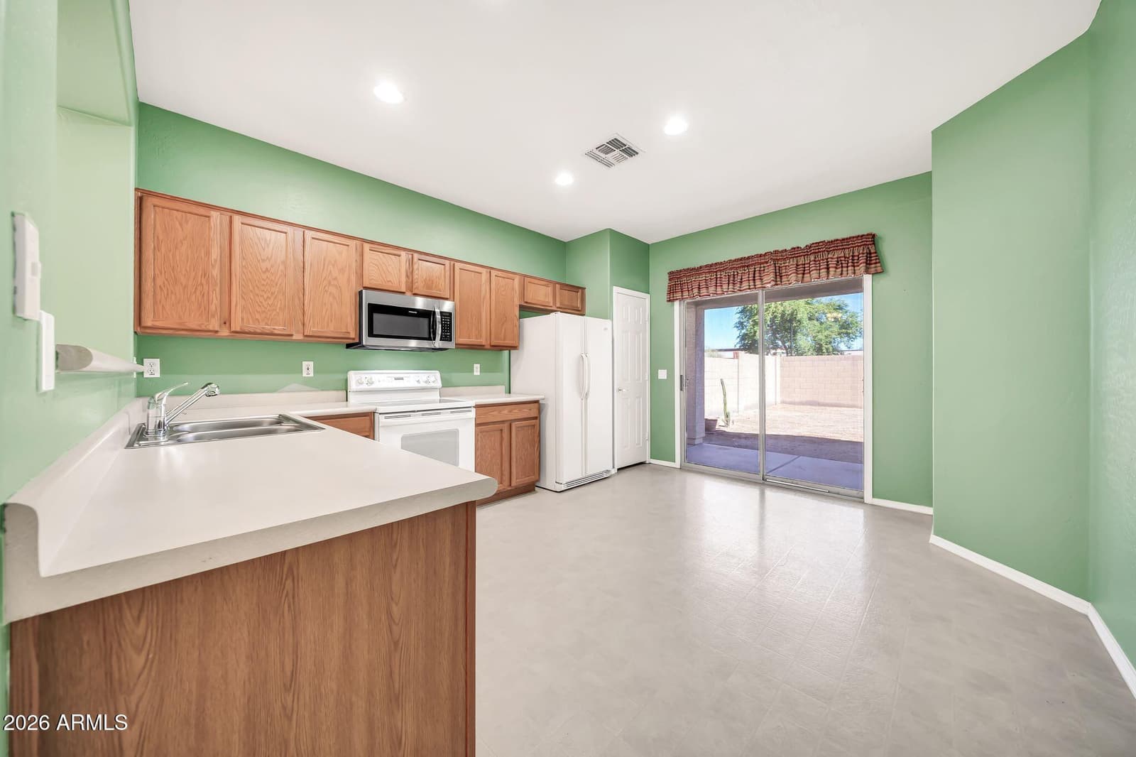 2312 W Alta Vista Road, Phoenix, AZ 85041 — photo 14 of 36
