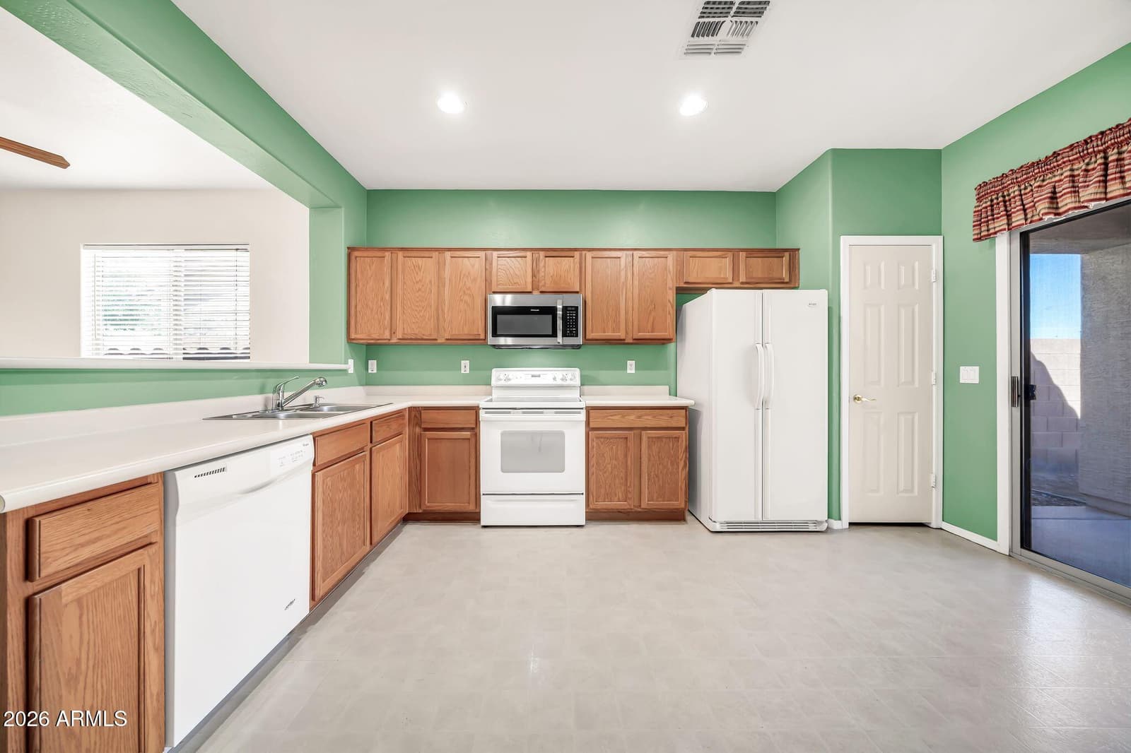 2312 W Alta Vista Road, Phoenix, AZ 85041 — photo 12 of 36