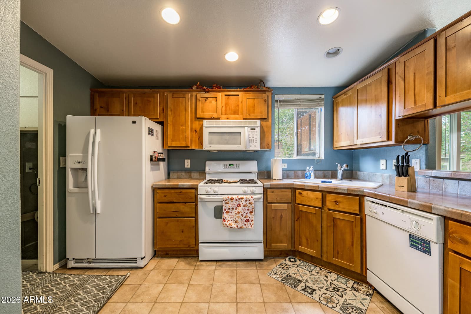 2461 W Coronado Avenue, Flagstaff, AZ 86001 — photo 15 of 33