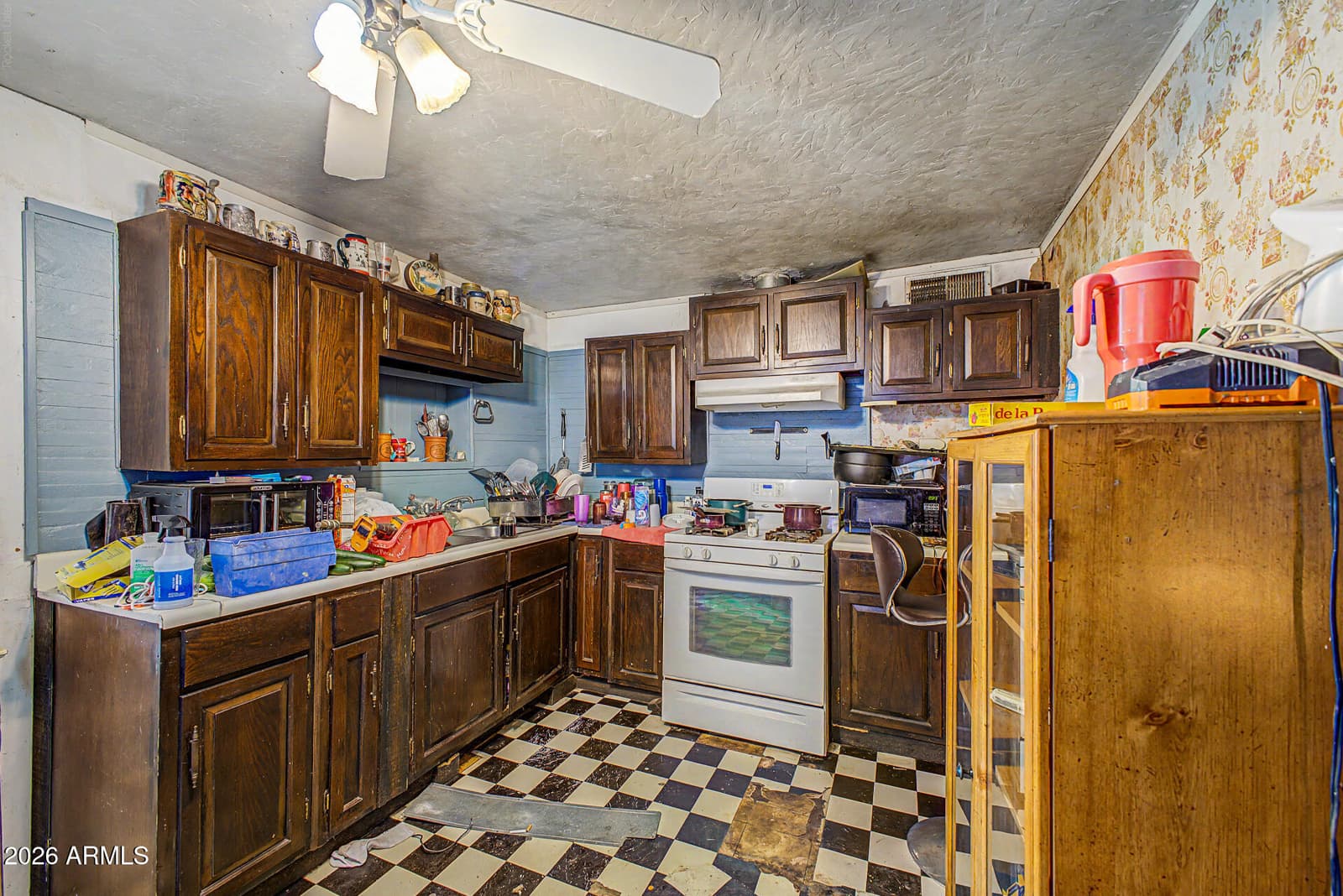 36 S 64th Avenue, Phoenix, AZ 85043 — photo 8 of 26