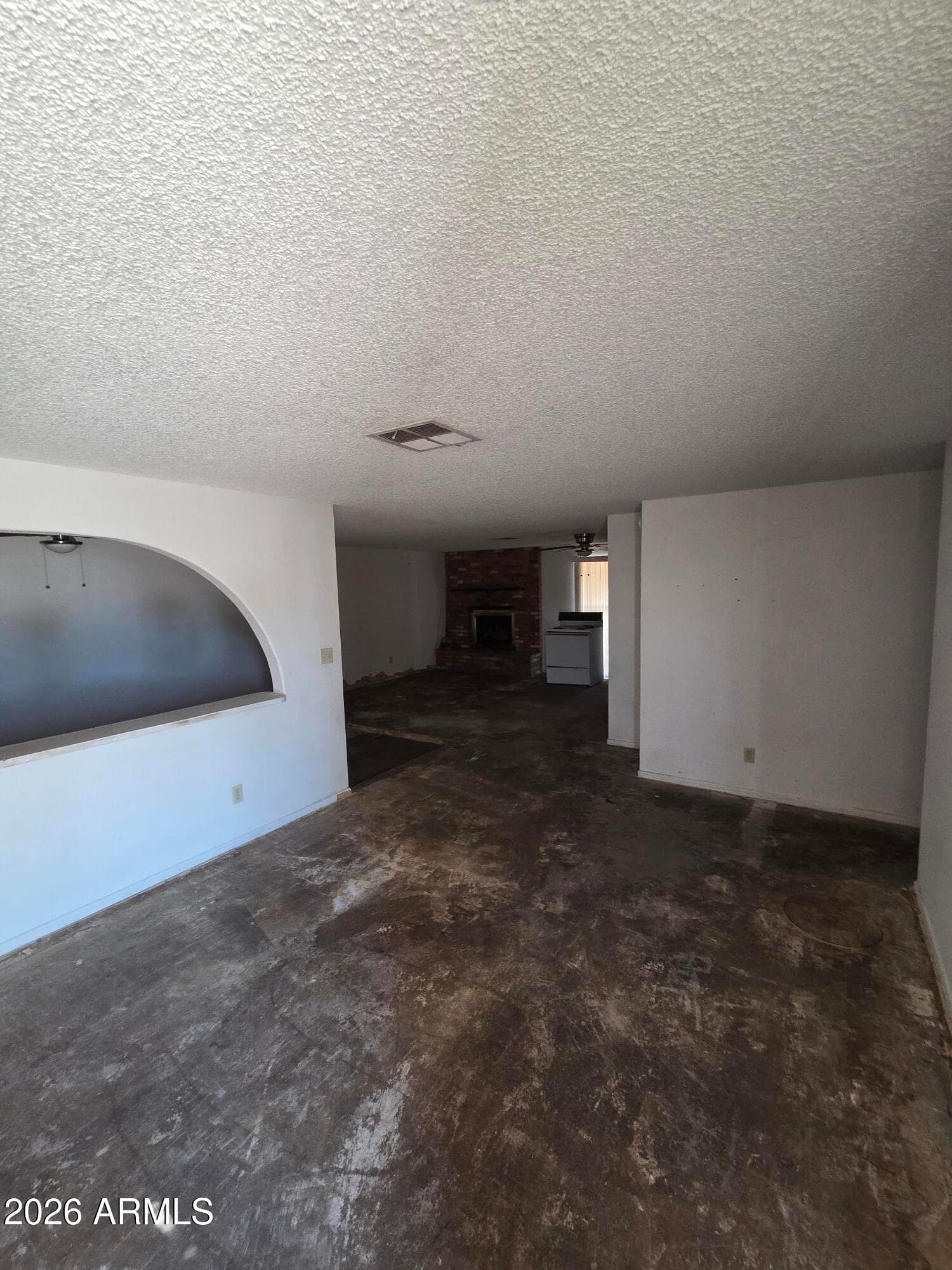 1910 N 42nd Drive, Phoenix, AZ 85009 — photo 2 of 15
