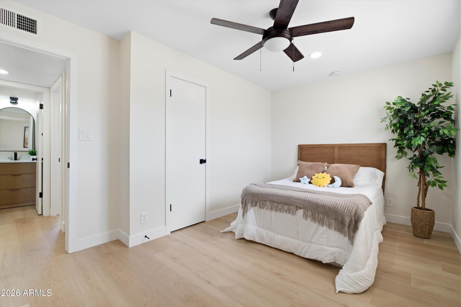 2302 E Nisbet Road, Phoenix, AZ 85022 — photo 13 of 27