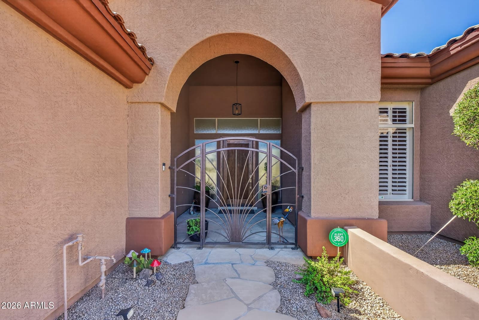 5565 W Pinnacle Hill Drive, Glendale, AZ 85310 — photo 7 of 109