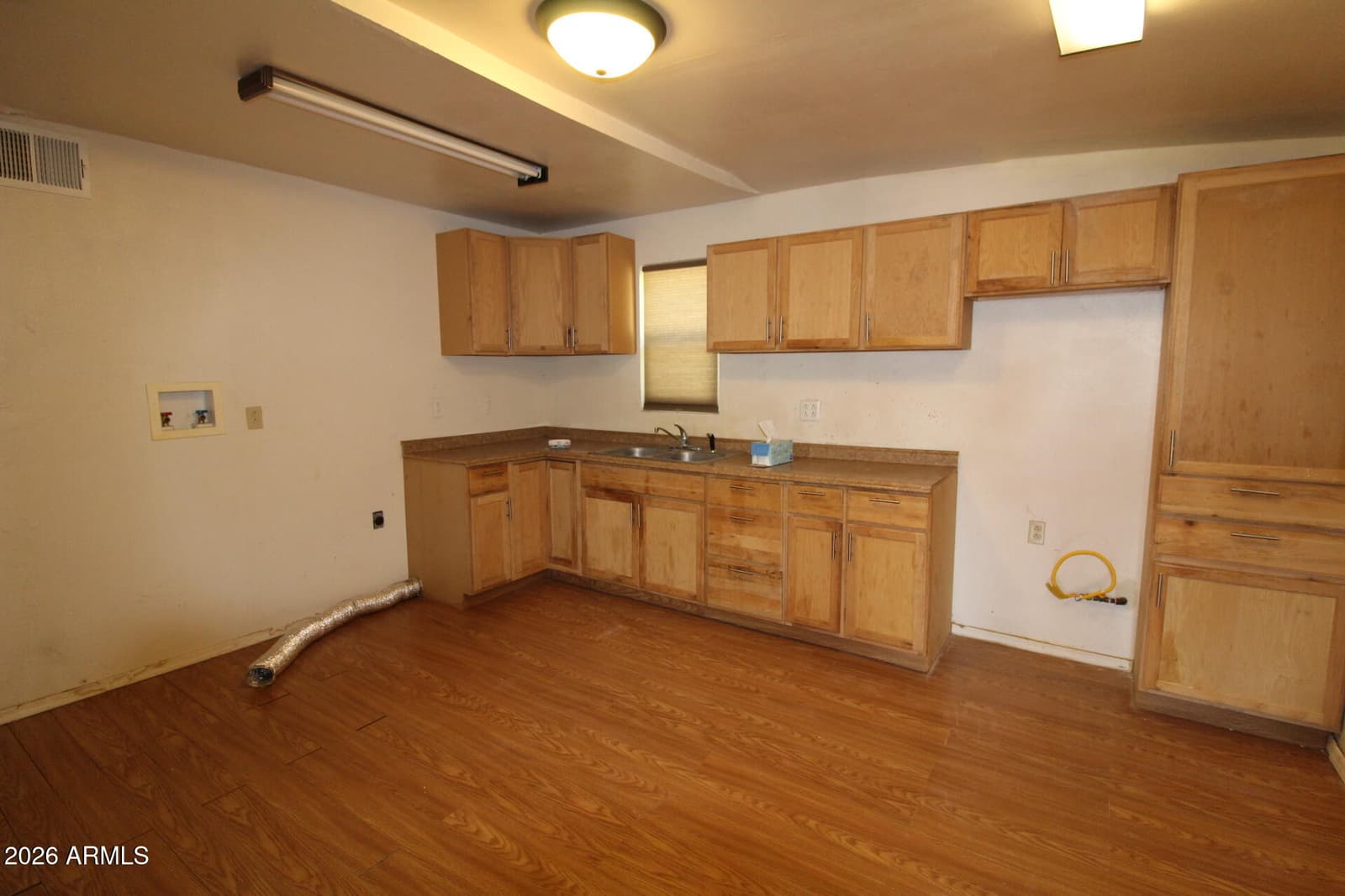 585 W Banker Avenue, Globe, AZ 85501 — photo 6 of 21