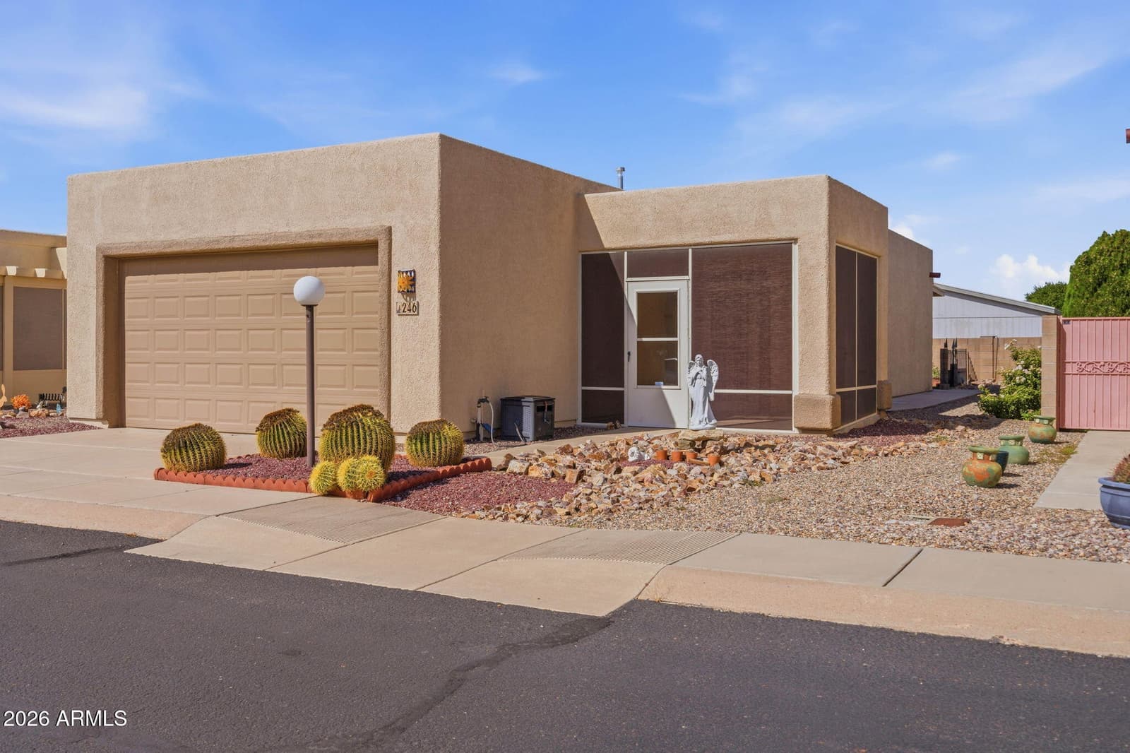 246 S Clubhouse Lane, Sierra Vista, AZ 85635 — photo 2 of 29