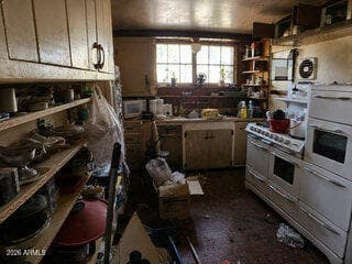 540 N Washington Avenue, Prescott, AZ 86301 — photo 6 of 52