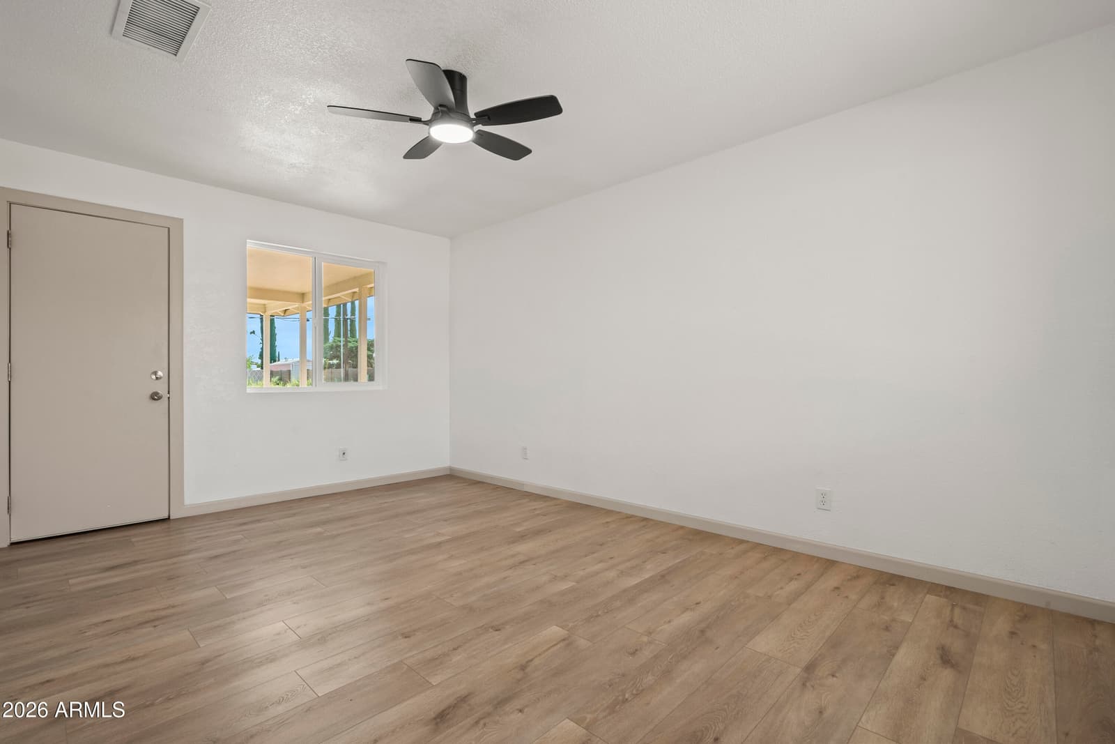 340 N Lenzner Avenue, Sierra Vista, AZ 85635 — photo 14 of 43