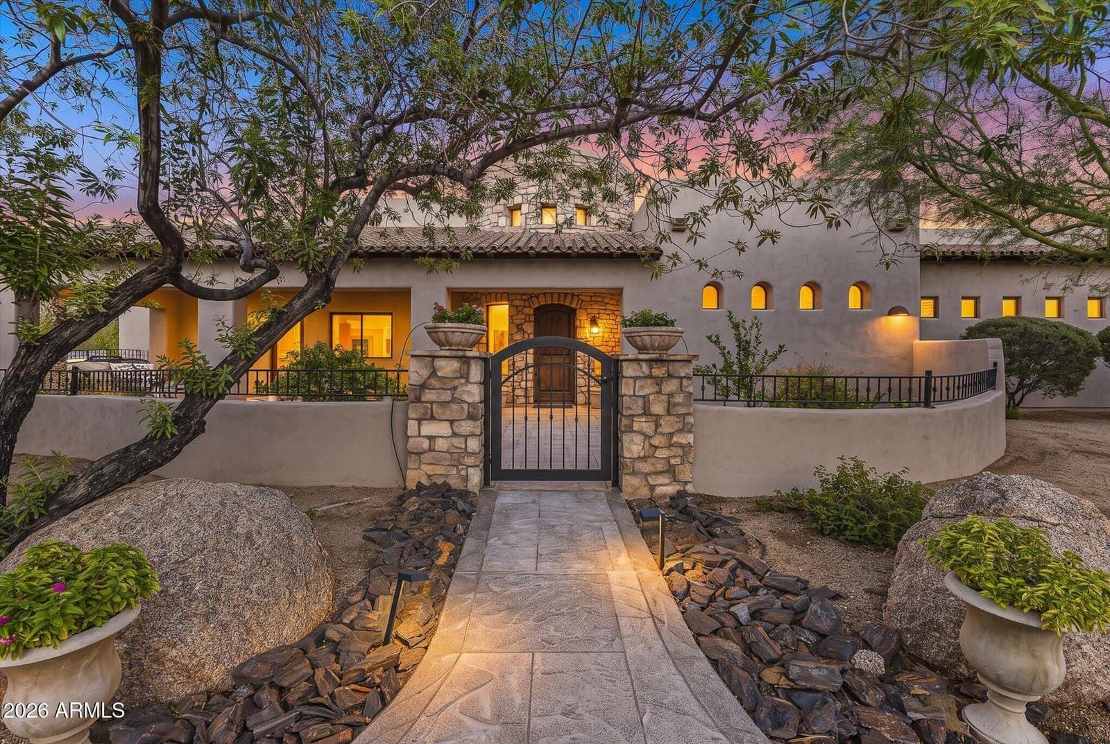 7621 E Dixileta Drive, Scottsdale, AZ 85266 — photo 1 of 127