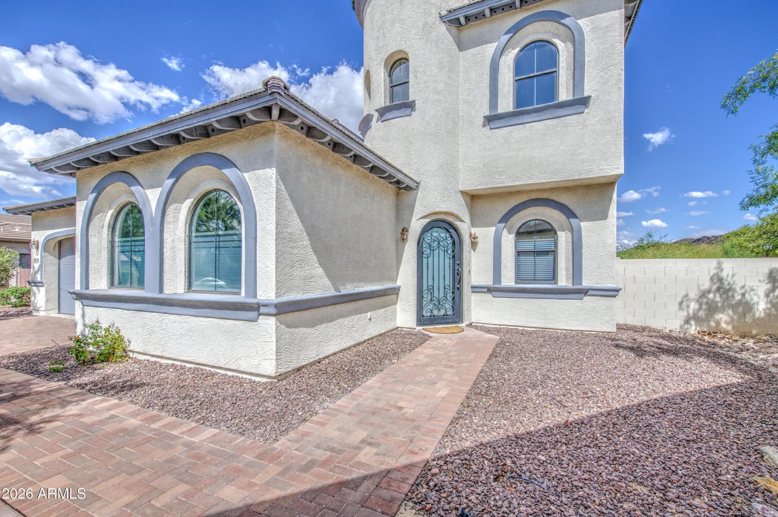 7917 S 32nd Terrace, Phoenix, AZ 85042 — photo 4 of 44