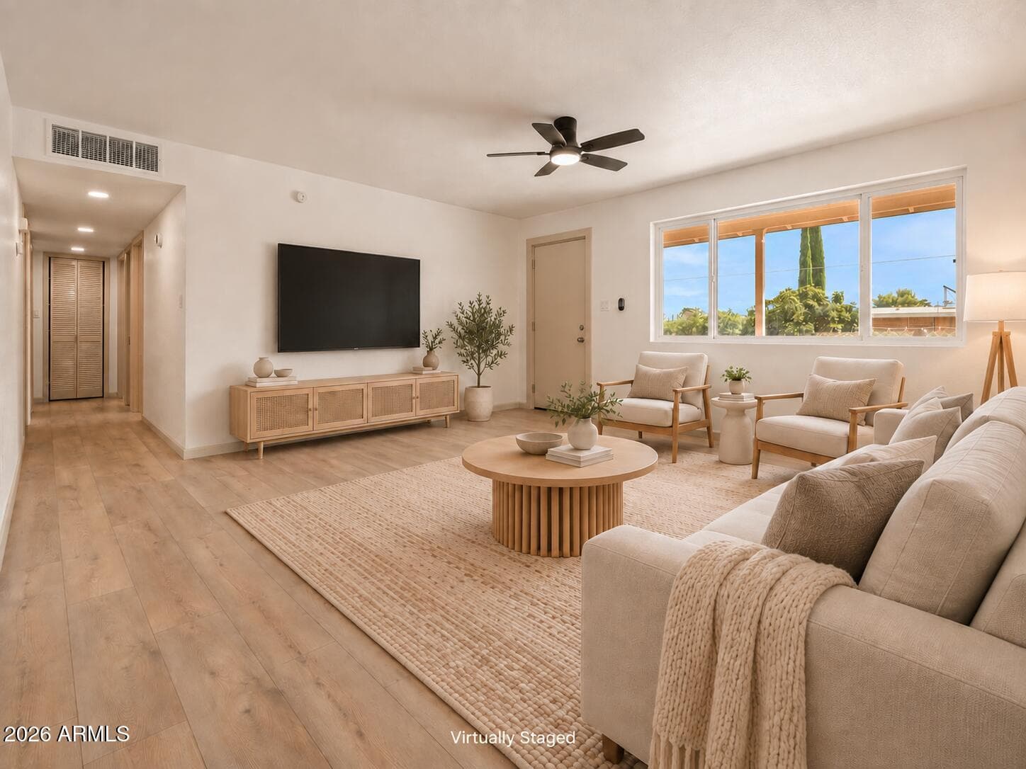 340 N Lenzner Avenue, Sierra Vista, AZ 85635 — photo 5 of 43