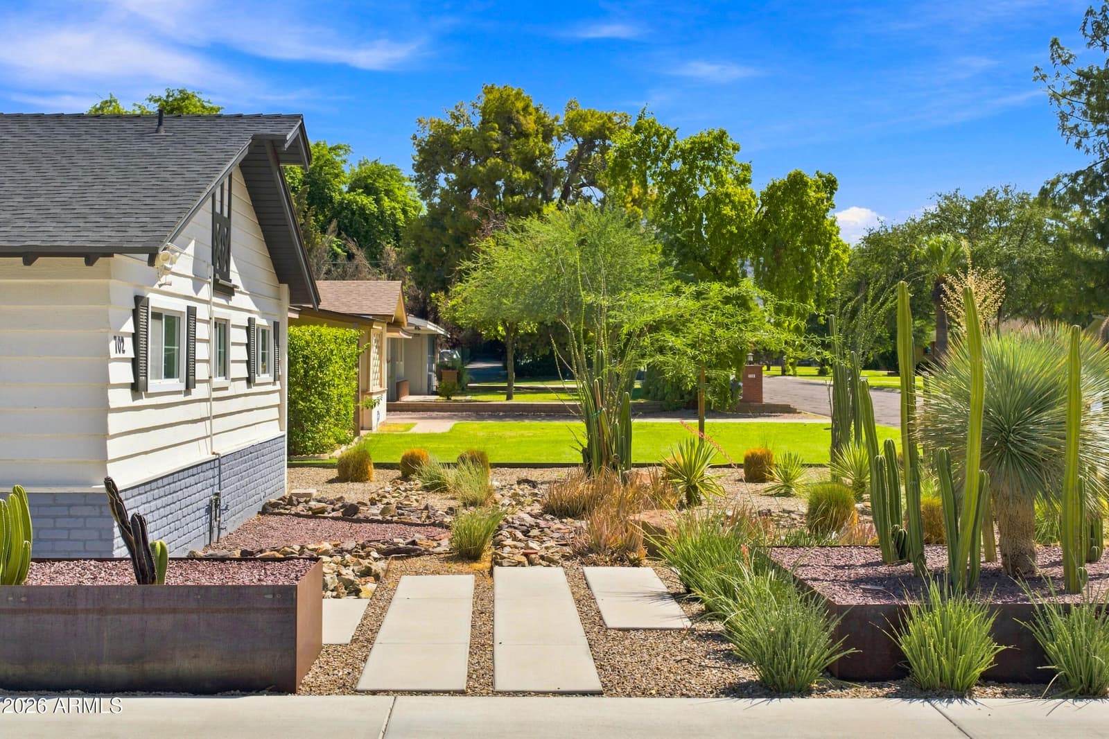 702 E Desert Park Lane, Phoenix, AZ 85020 — photo 1 of 55