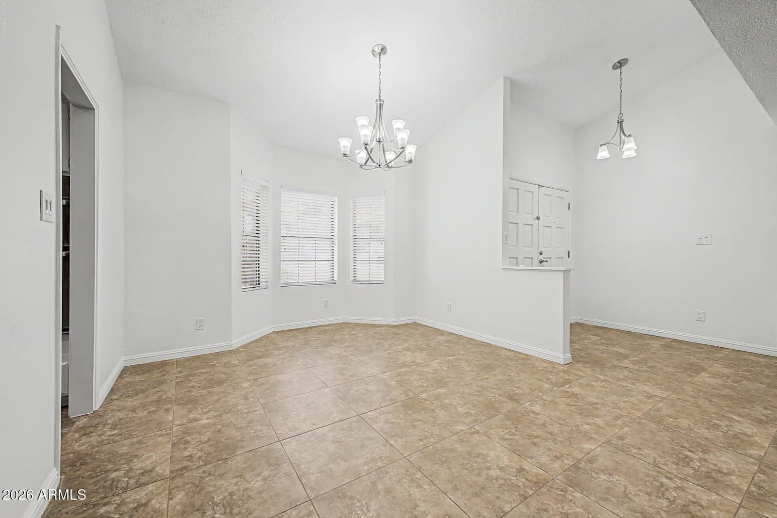 300 W Chilton Street, Chandler, AZ 85225 — photo 10 of 34