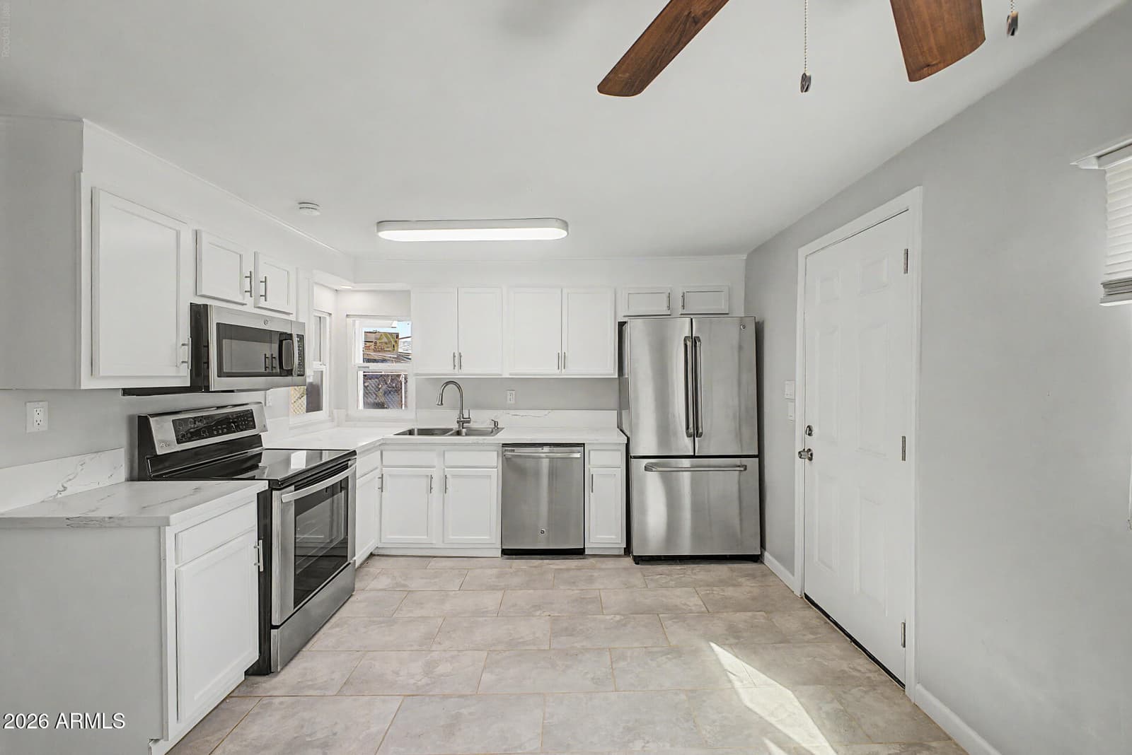 2425 W Papago Street, Phoenix, AZ 85009 — photo 13 of 32