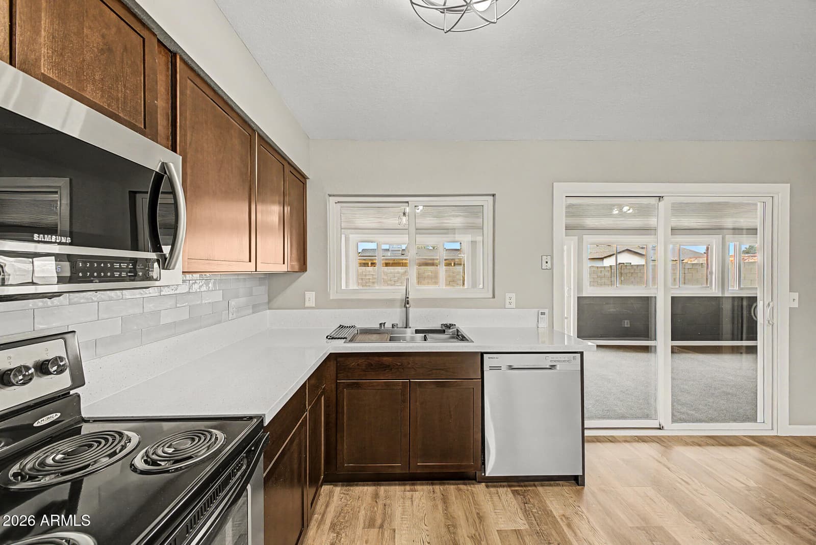 2724 E Holmes Avenue, Mesa, AZ 85204 — photo 15 of 29