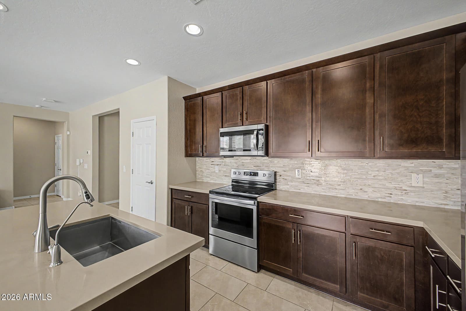 1572 E Luna Blanca Way, San Tan Valley, AZ 85140 — photo 10 of 48