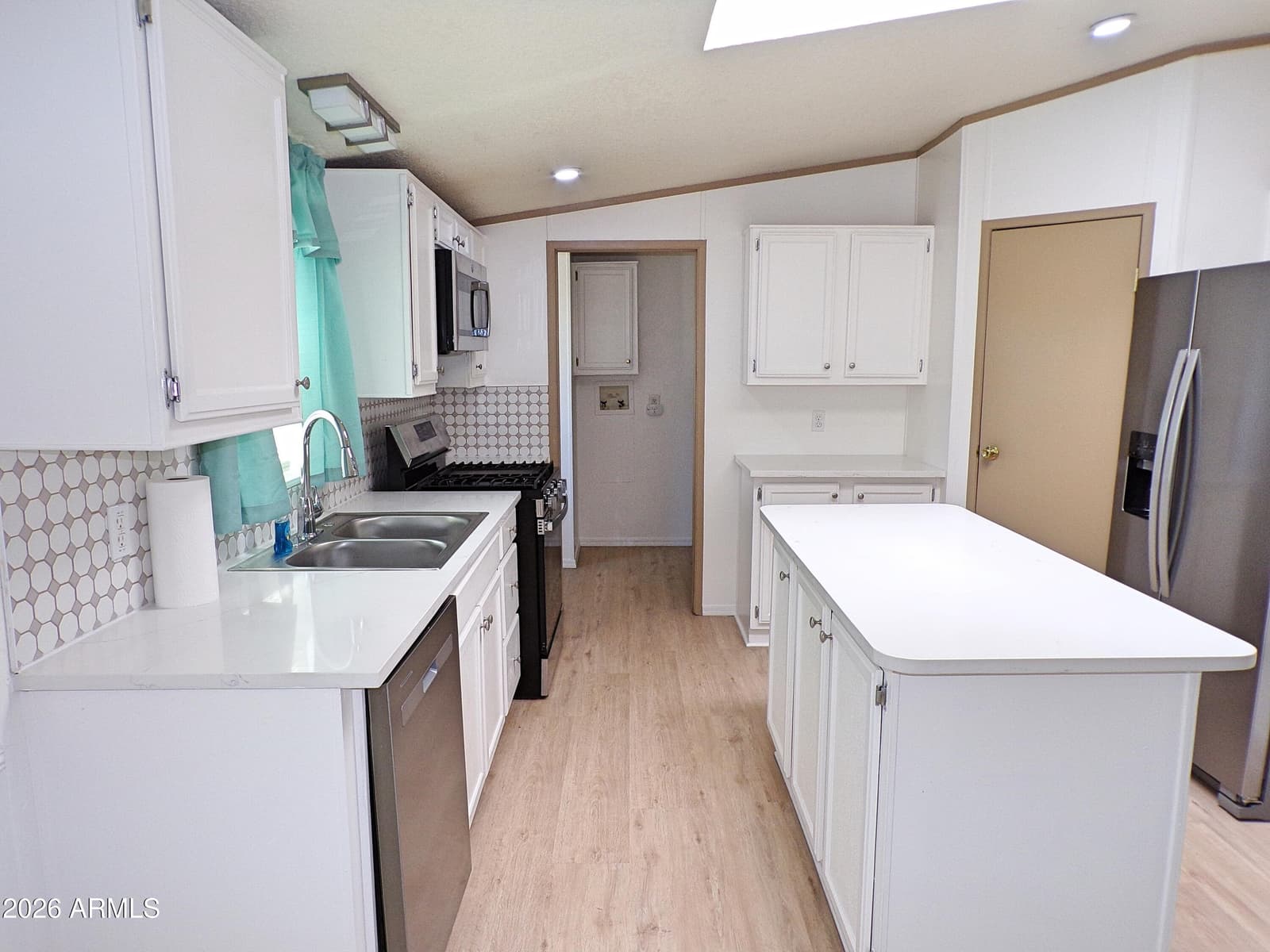 590 E Camino De Tundra, Huachuca City, AZ 85616 — photo 15 of 49