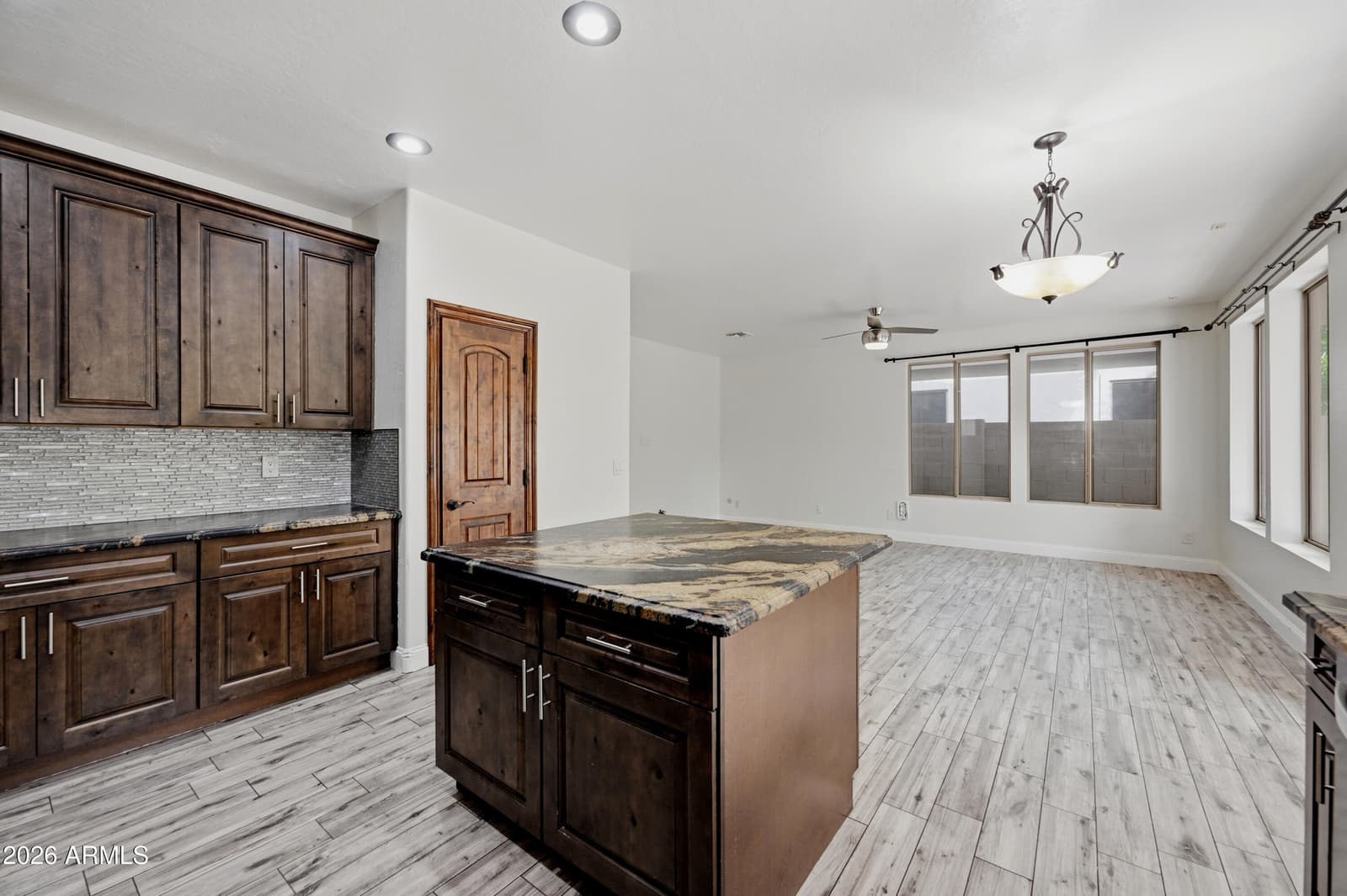 563 E Krista Way, Tempe, AZ 85284 — photo 11 of 31