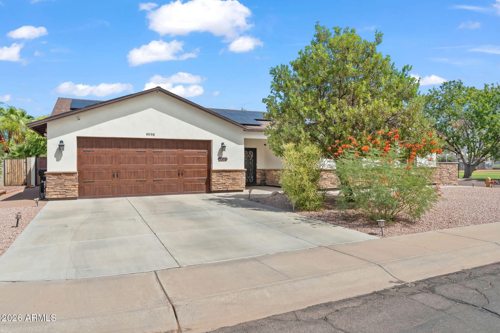 9098 E Ludlow Drive, Scottsdale, AZ 85260 — photo 2 of 38