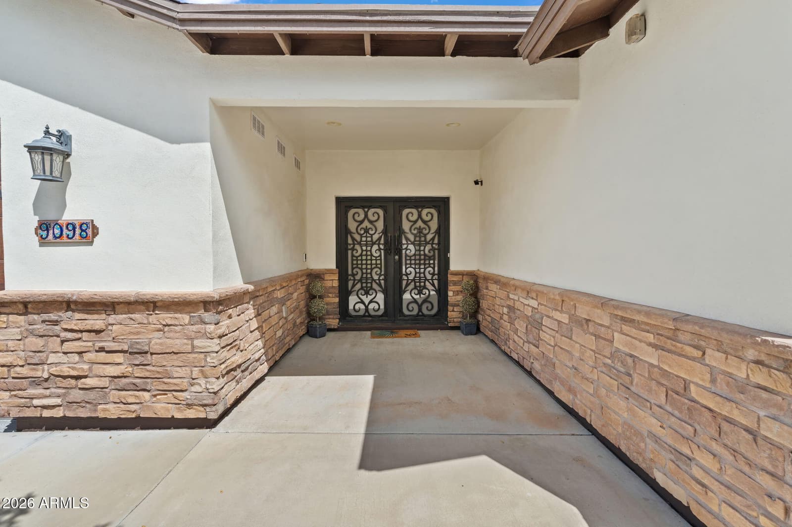 9098 E Ludlow Drive, Scottsdale, AZ 85260 — photo 3 of 38