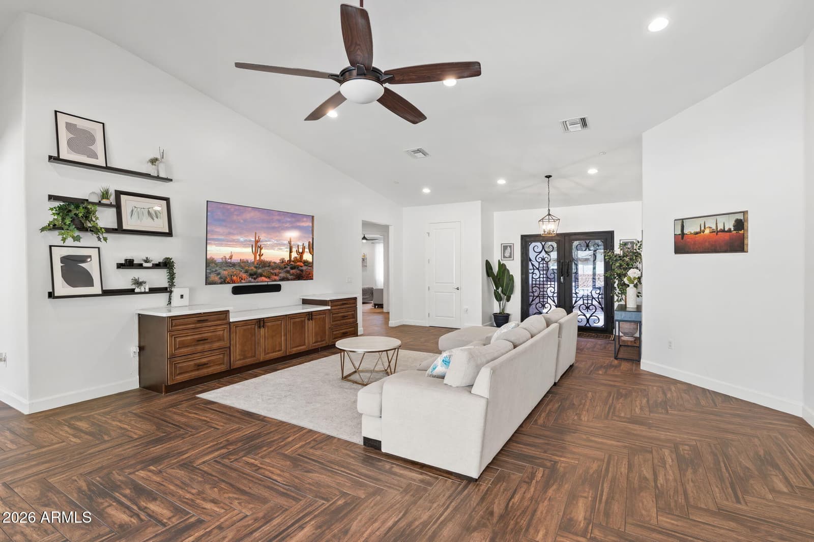 9098 E Ludlow Drive, Scottsdale, AZ 85260 — photo 9 of 38