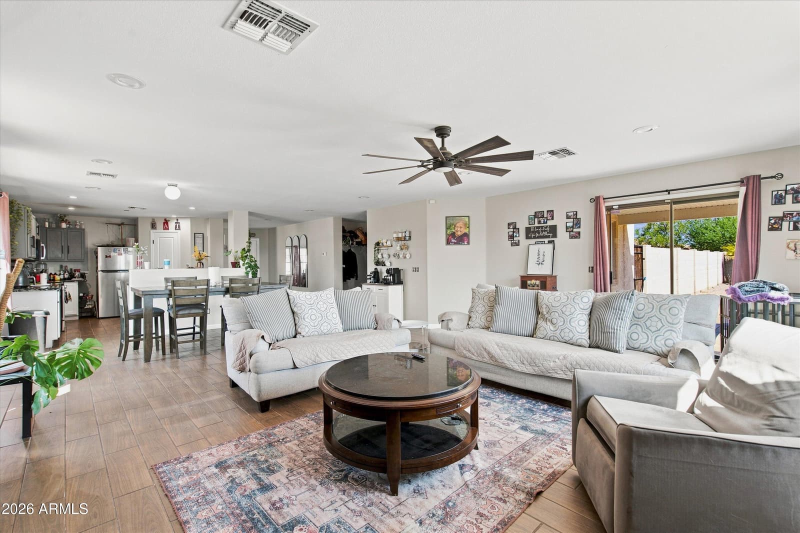 3201 S 63rd Lane, Phoenix, AZ 85043 — photo 4 of 30