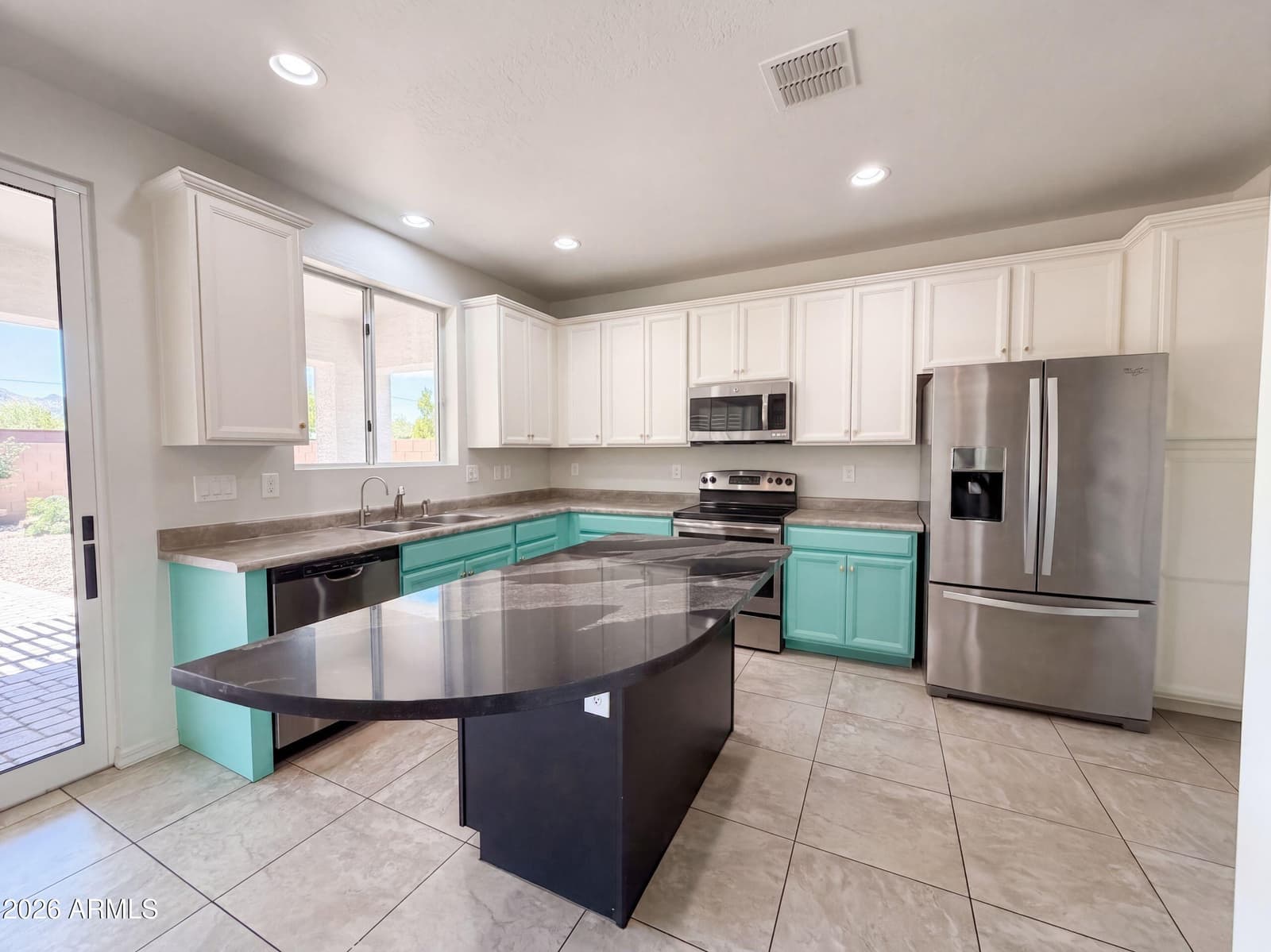 841 E Gary Lane, Phoenix, AZ 85042 — photo 2 of 28