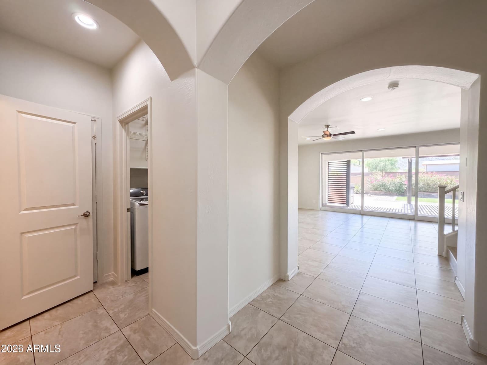 841 E Gary Lane, Phoenix, AZ 85042 — photo 4 of 28