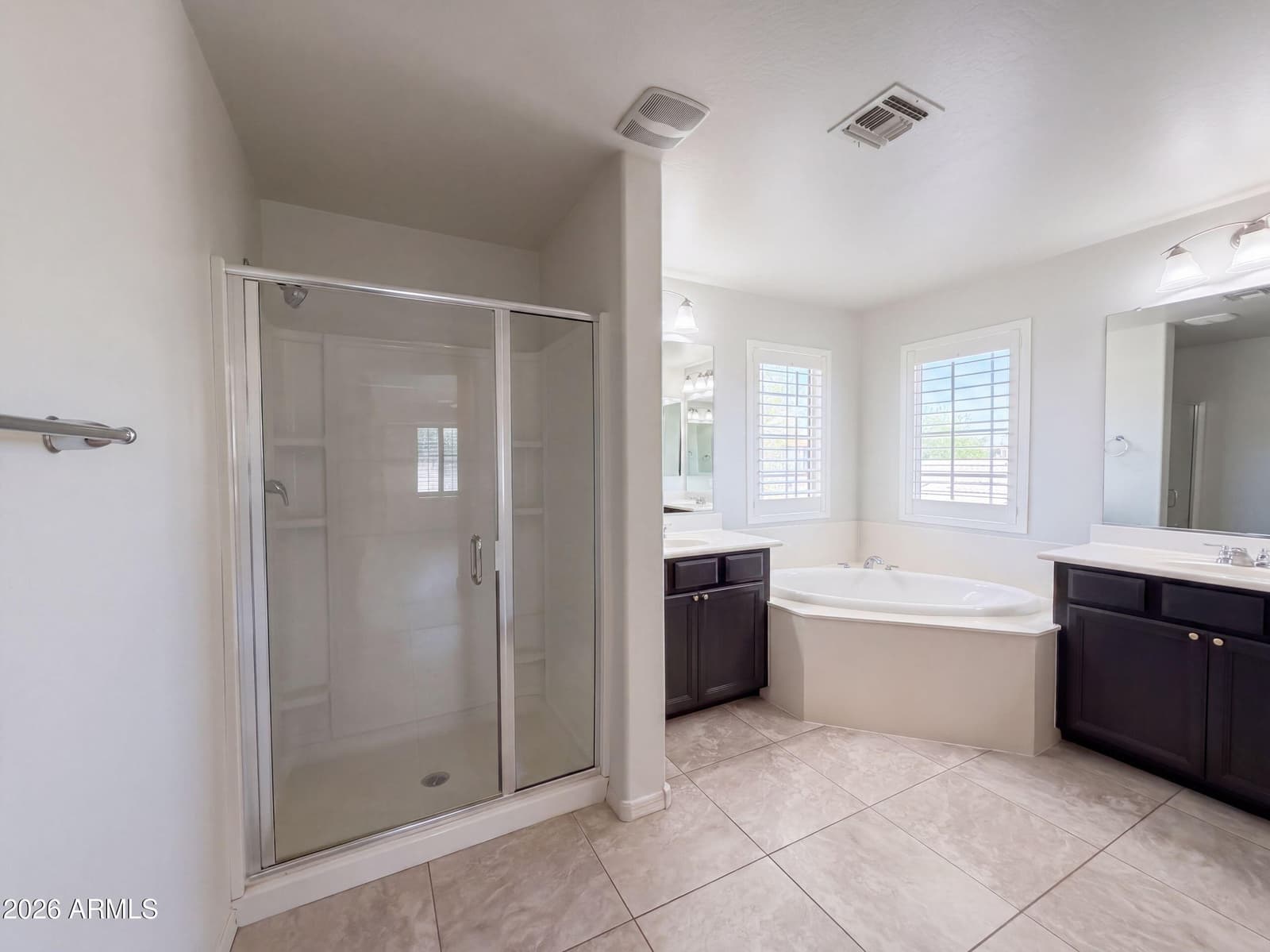 841 E Gary Lane, Phoenix, AZ 85042 — photo 13 of 28