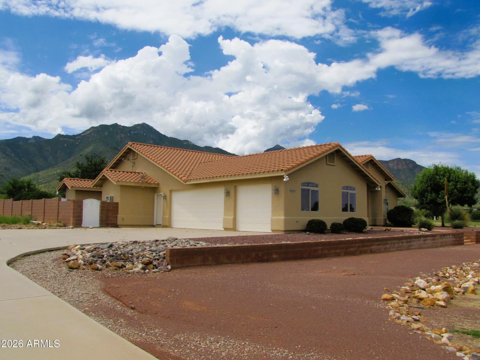 9292 S Lippizan Place, Hereford, AZ 85615 — photo 6 of 75