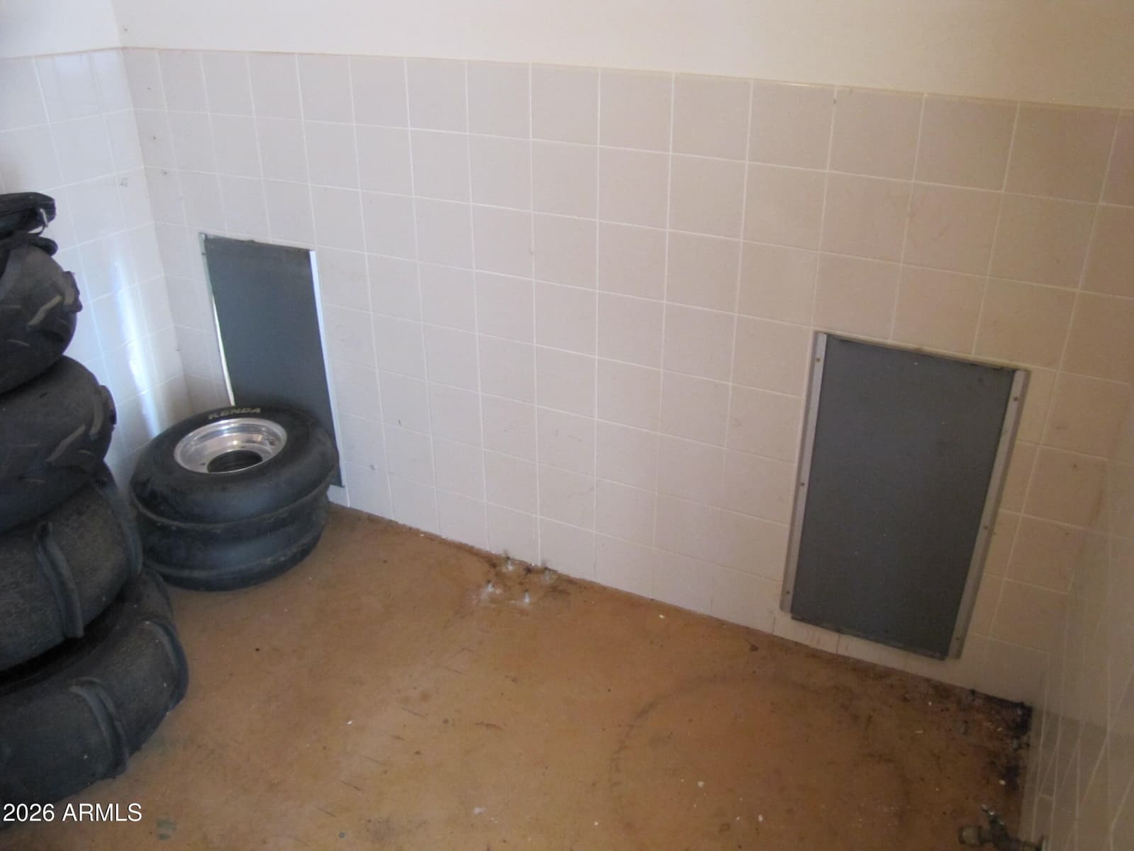 9292 S Lippizan Place, Hereford, AZ 85615 — photo 20 of 75