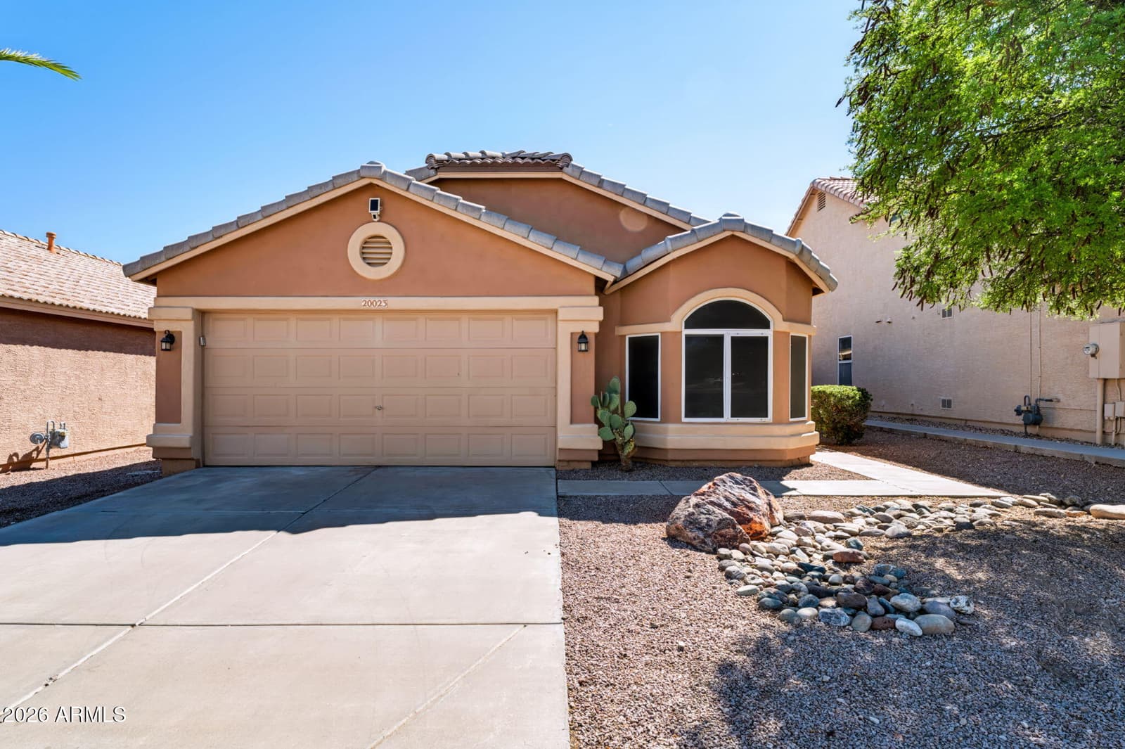 20023 N 22nd Place, Phoenix, AZ 85024 — photo 2 of 43
