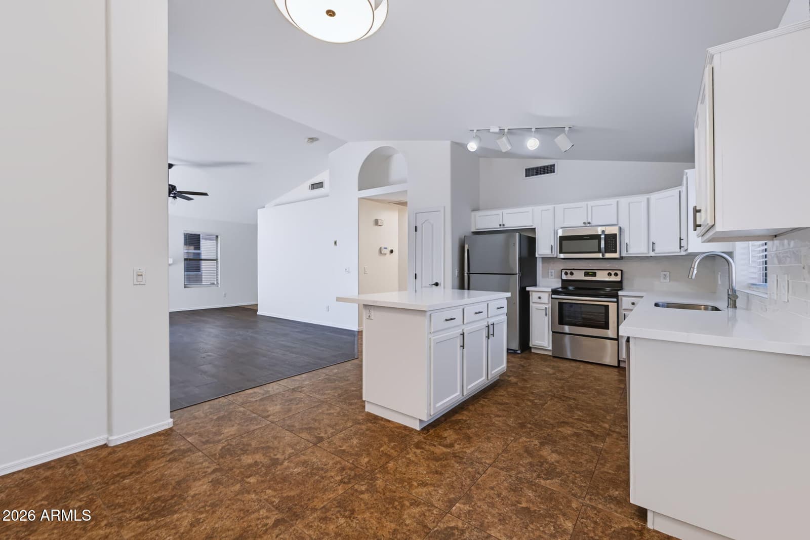 20023 N 22nd Place, Phoenix, AZ 85024 — photo 13 of 43