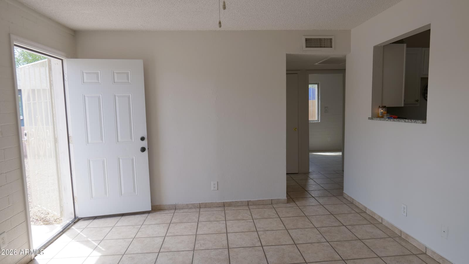 2520 E Chipman Road, Phoenix, AZ 85040 — photo 9 of 25