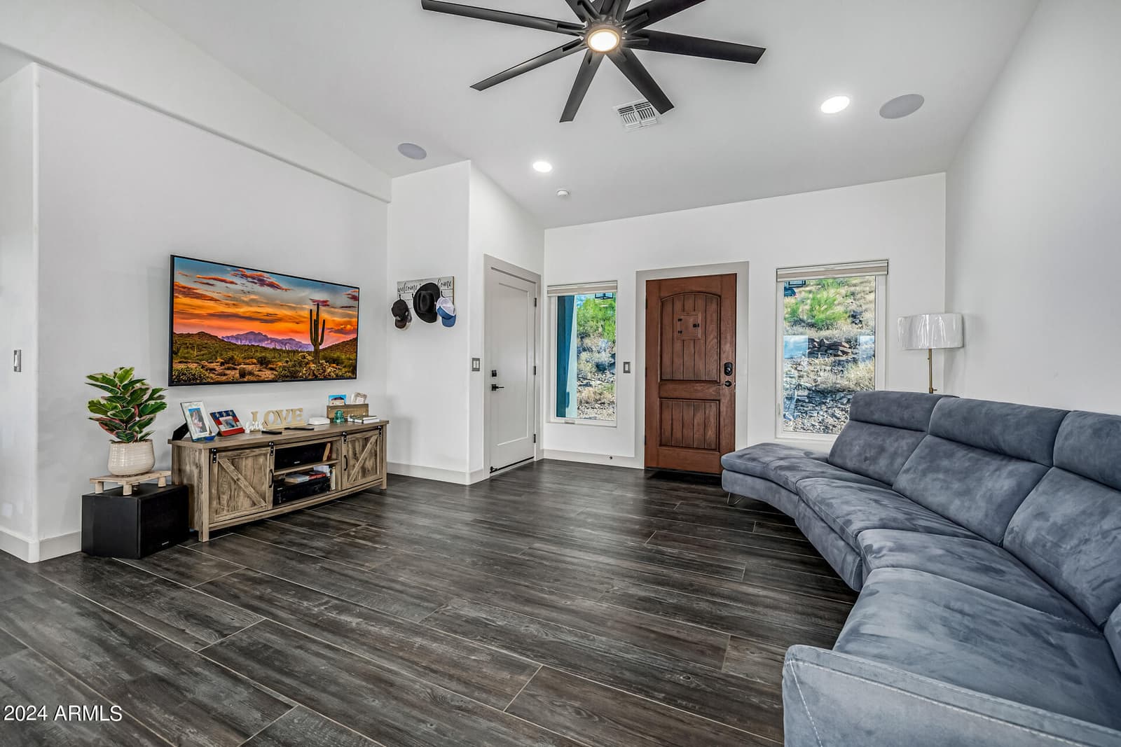 1829 W Cloud Road, Phoenix, AZ 85086 — photo 14 of 133