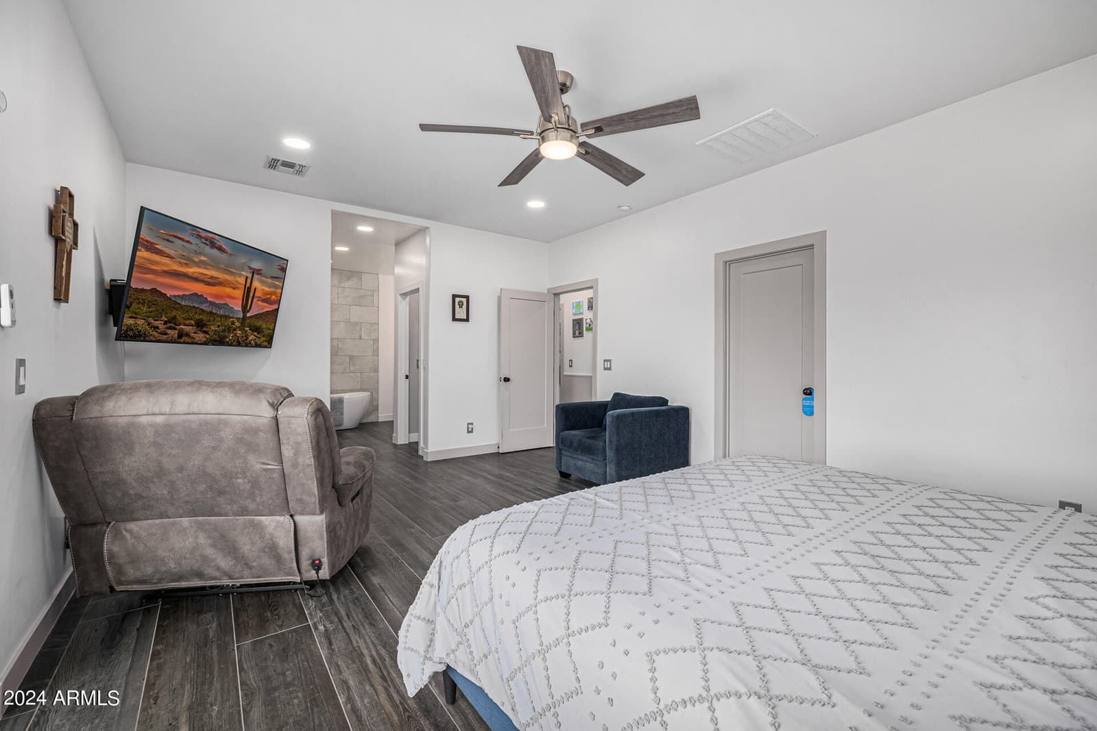 1829 W Cloud Road, Phoenix, AZ 85086 — photo 31 of 133