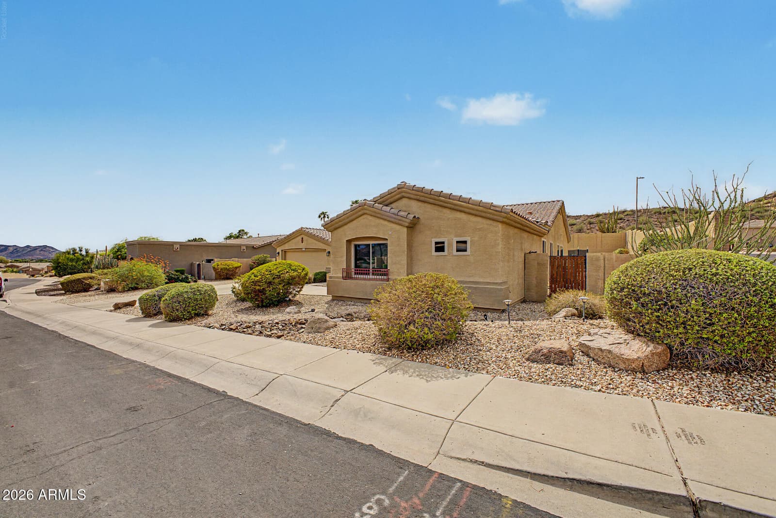 26408 N 42nd Drive, Phoenix, AZ 85083 — photo 5 of 65