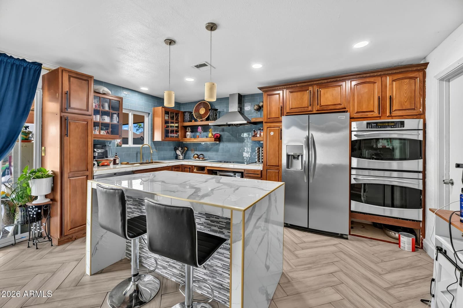 3010 W Villa Rita Drive, Phoenix, AZ 85053 — photo 3 of 11
