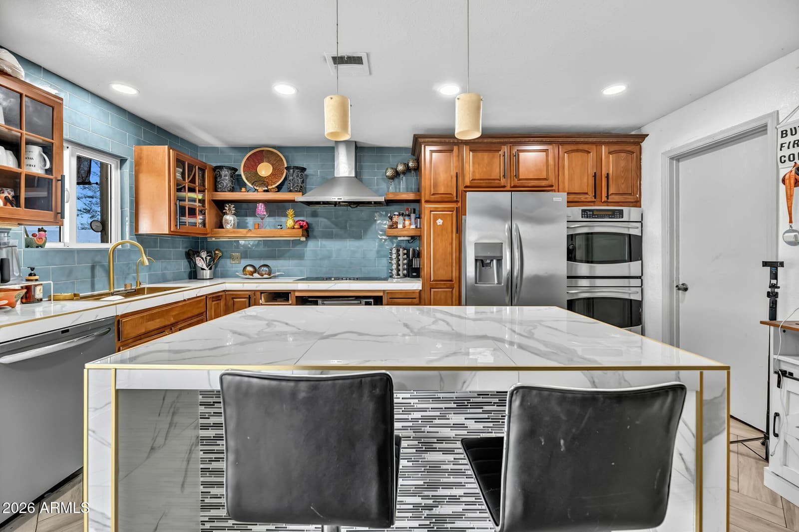 3010 W Villa Rita Drive, Phoenix, AZ 85053 — photo 4 of 11