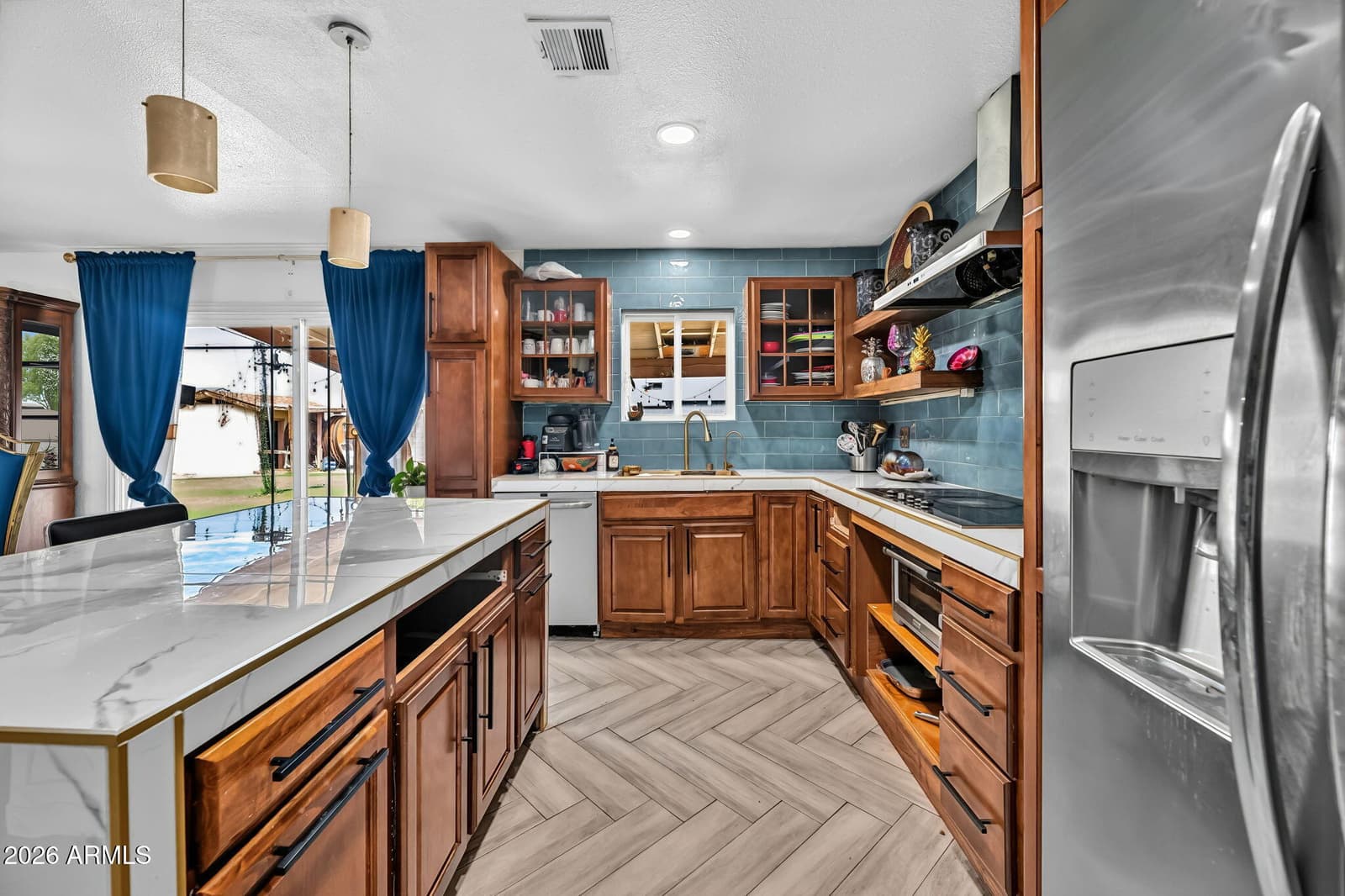 3010 W Villa Rita Drive, Phoenix, AZ 85053 — photo 5 of 11